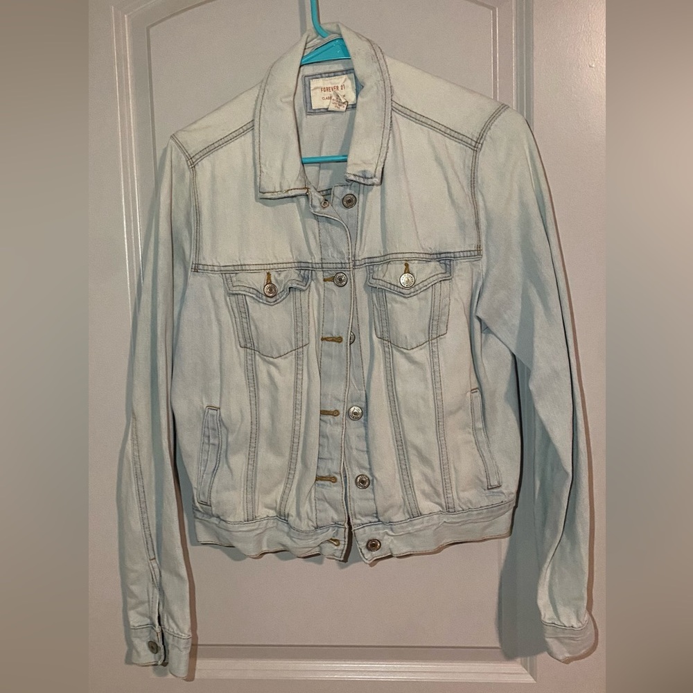 Women’s Large Light Blue Classic Denim jacket from Forever 21